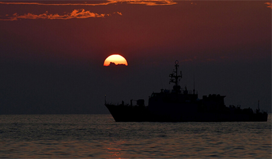 Italy Sends Warships to Libyan Coast