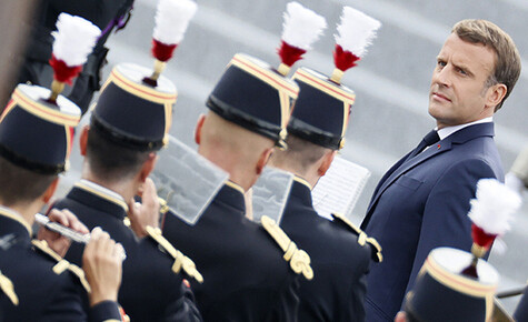 Gepensioneerde Franse generaals dreigen met militaire staatsgreep om het islamisme aan te pakken 