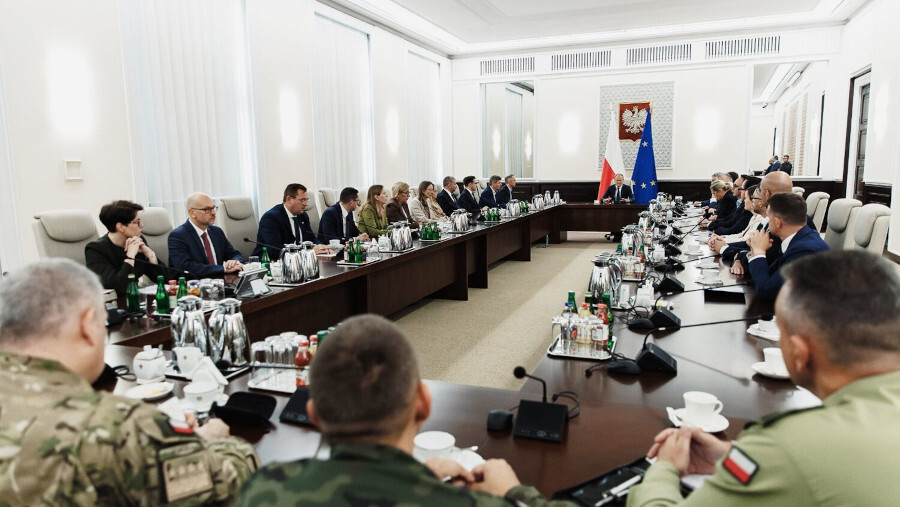 Poetin zet NAVO op scherp